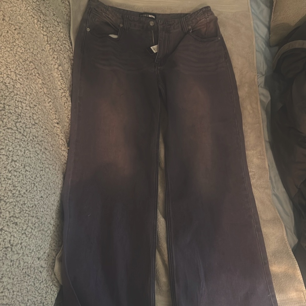 Fashion nova never worn jeans